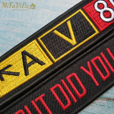 2 PCS AV8R SLEUTELHANGER EMBROIDERY FUNNY KEYCHAIN - PILOTSX